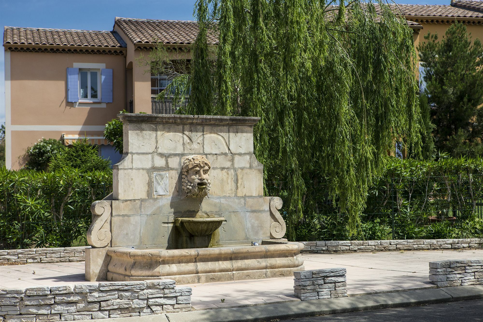 Sowell Residences Les Mazets Арль Екстер'єр фото